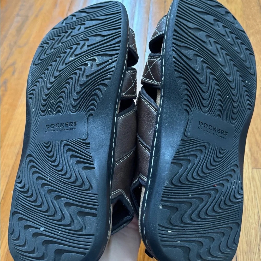 Dockers Searose Fisherman Men's Brown Sandals, size 11M outdoor Gorpcore casual